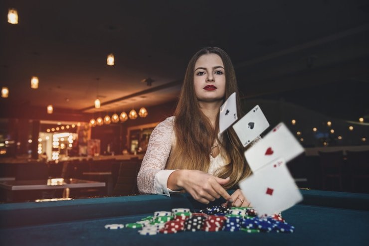 indahslot mobile app showing slot games, live casino, and sportsbook sections on a smartphone screen